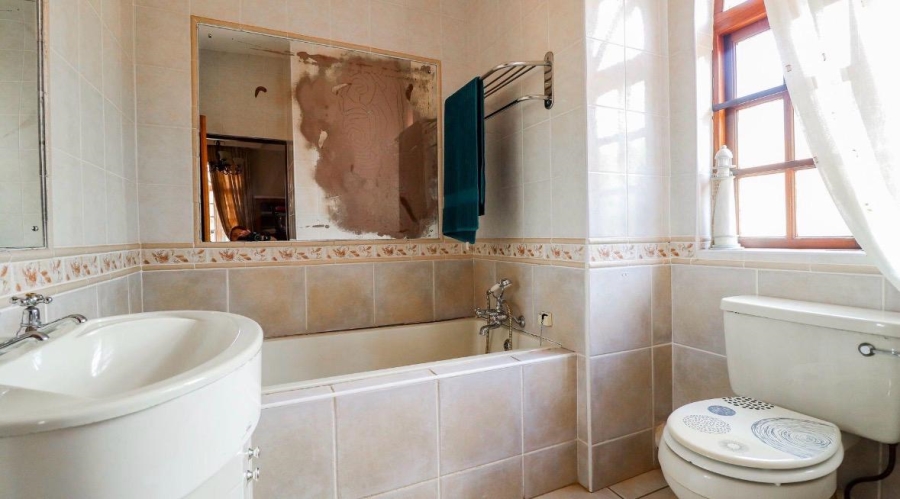 4 Bedroom Property for Sale in Wilkoppies North West